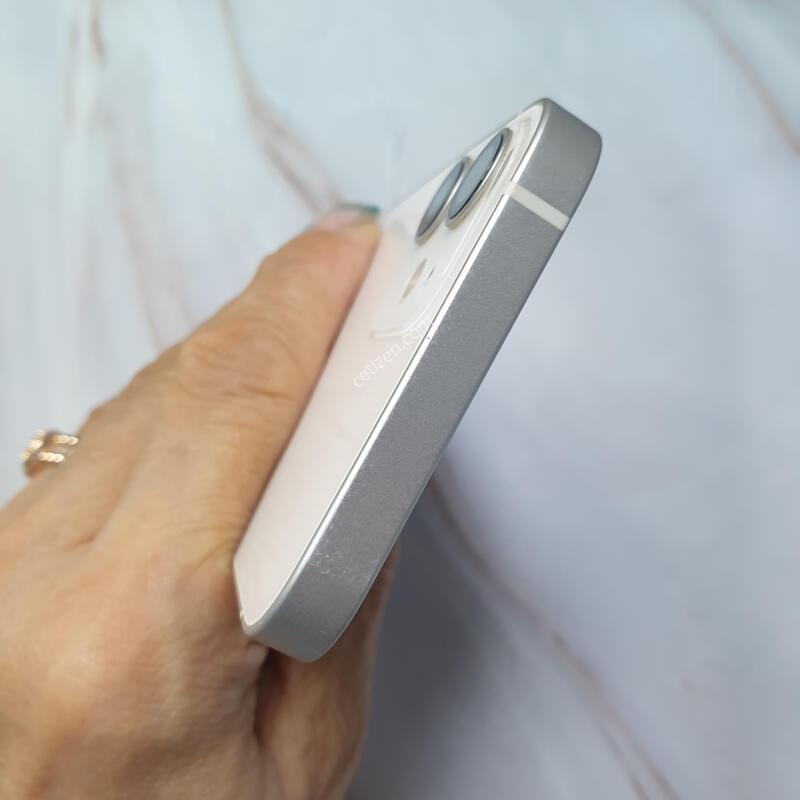������ 12�̴� ȭ��Ʈ 128G ������ �Ǹ��մϴ�