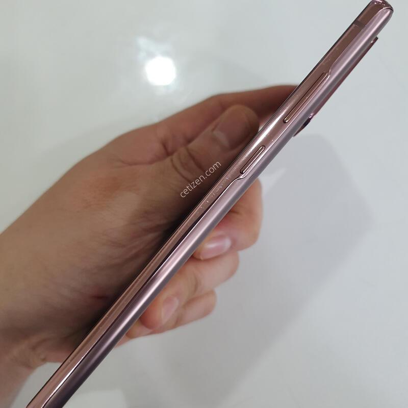 �����ó�Ʈ20 256G ���ܻ� �������⽺ ���±� �߰��� �����