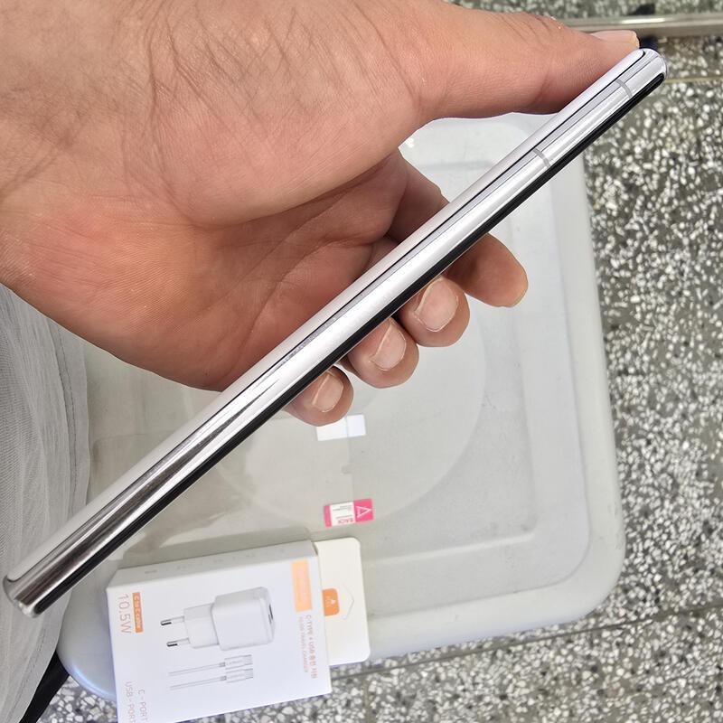 U+ S22��Ʈ��(S908) 256G ȭ��Ʈ���� ����� �˴ϴ�