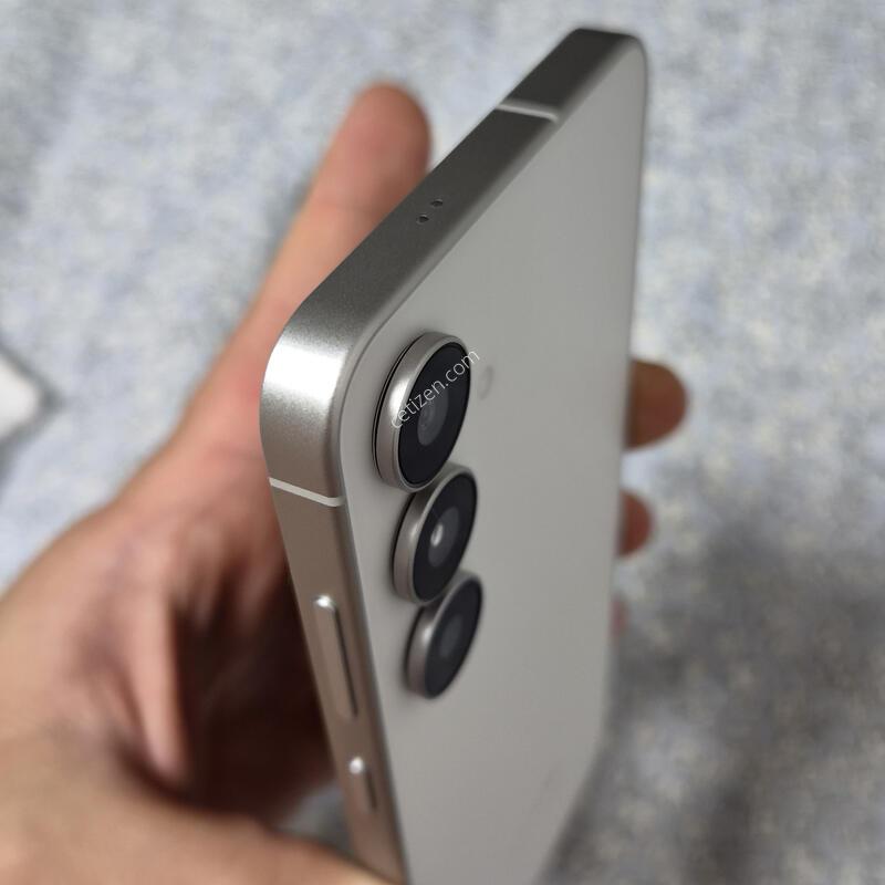 S25FE �˴ϴ�