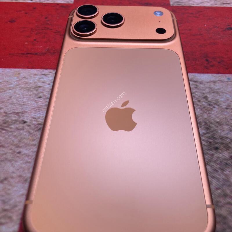 ������ 17Pro Max 256GB ������