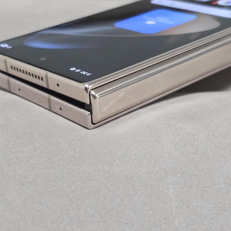 ������Z����4 256GB