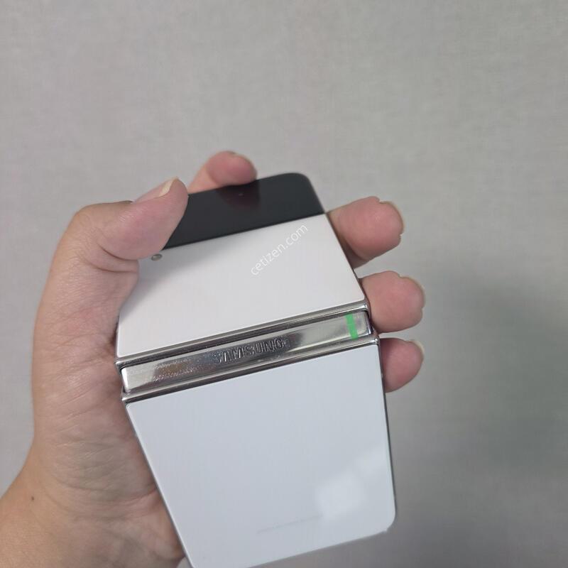 ������ Z�ø�4 ȭ��Ʈ 256�Ⱑ SS�� �Ⱦƿ�