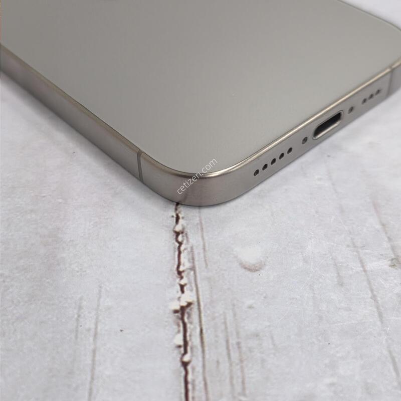15���� 256GB