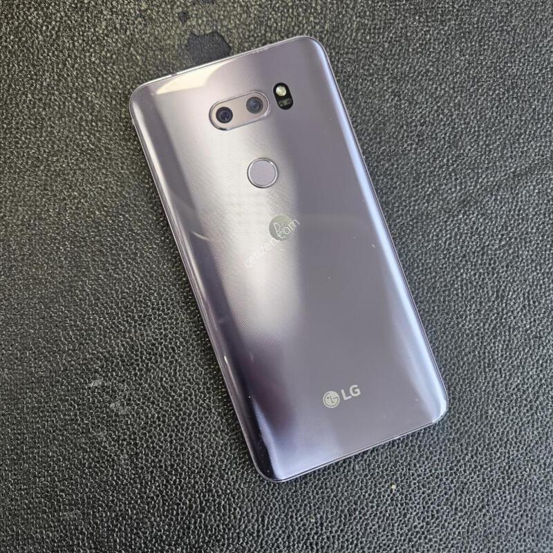 ������ ����V30S �������� �ܸ��� �߰���