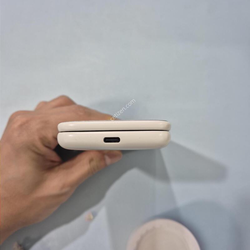 ��Ÿ������ ȭ��Ʈ S�� 32GB
