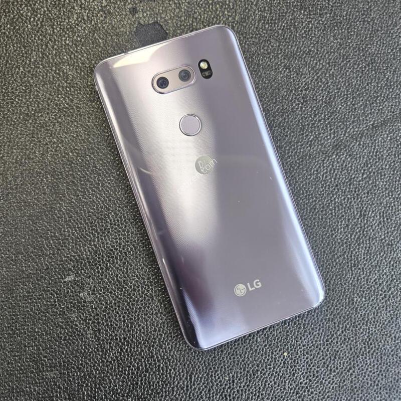 ������ ����V30S �������� �ܸ��� �߰���