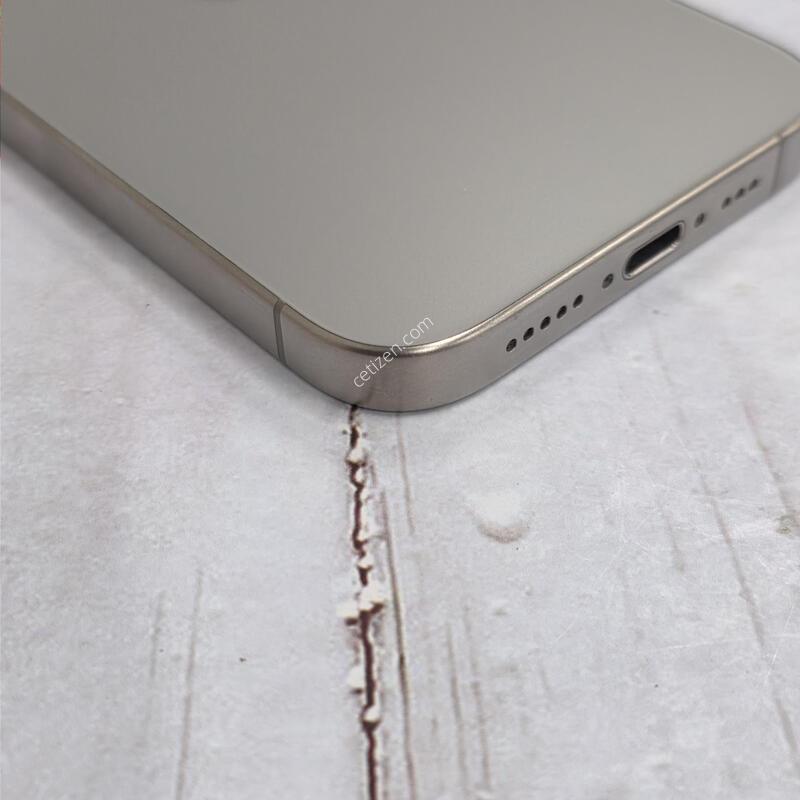 15���� 256GB