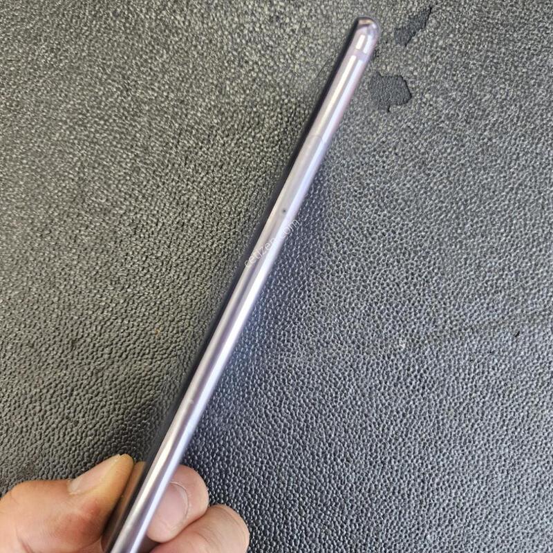 ������ ����V30S �������� �ܸ��� �߰���