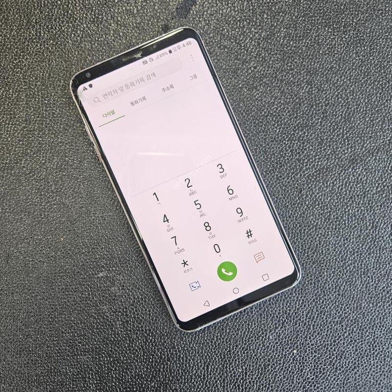 ������ ����V30S �������� �ܸ��� �߰���