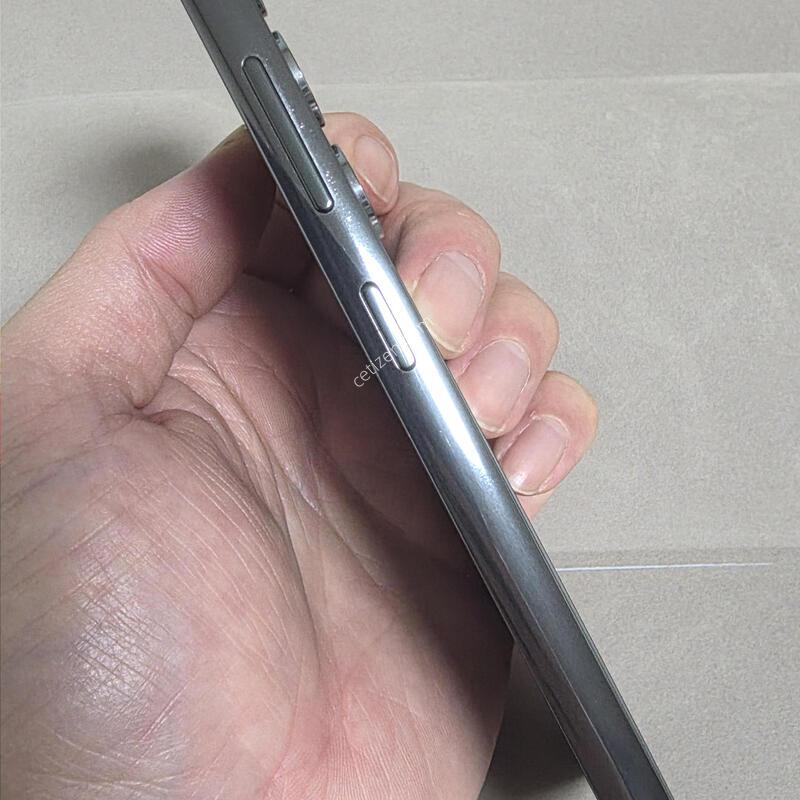 S23 512GB