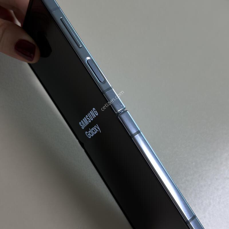 �ø�4 �ڱ��� 256GB