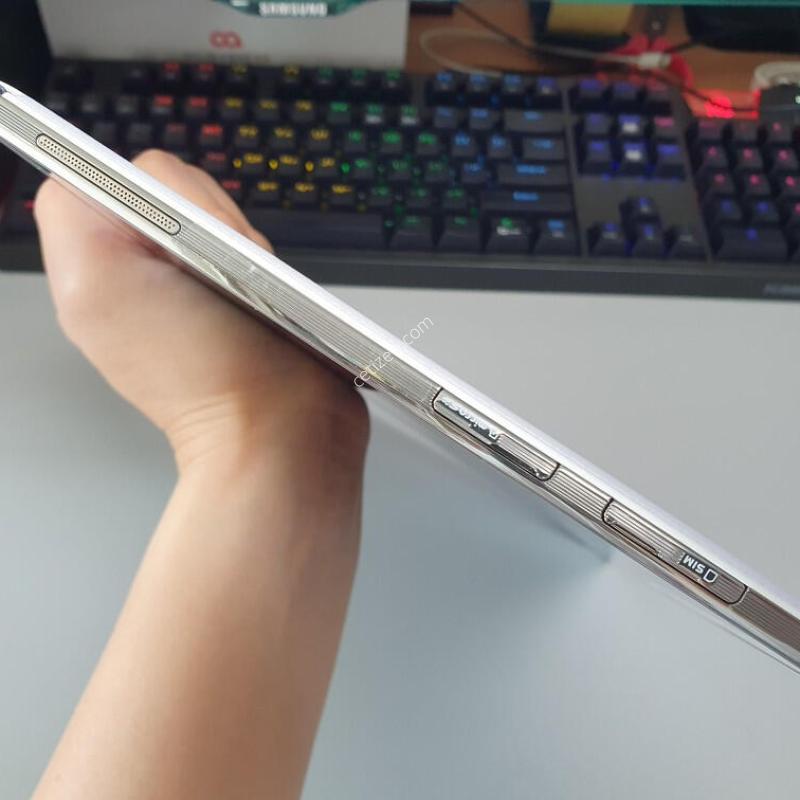 ������ ��Ʈ 10.1 / 32GB / ȭ��Ʈ
