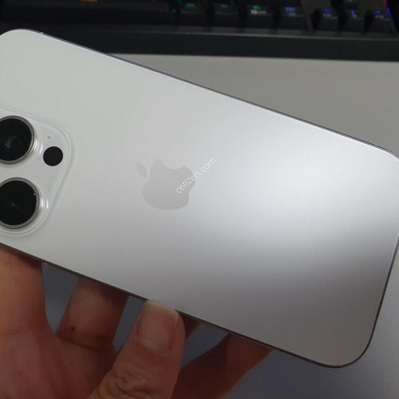 ������16 ���� / 128GB / ȭ��Ʈ / ���͸����� 91%