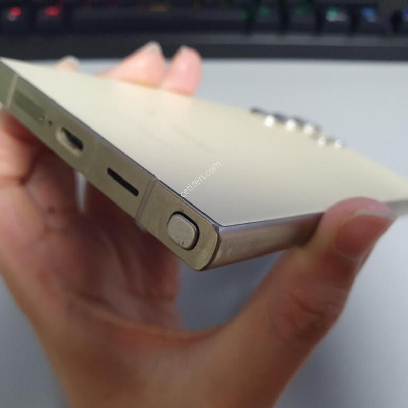 ������ S24 ��Ʈ�� / 512GB / ���ο�