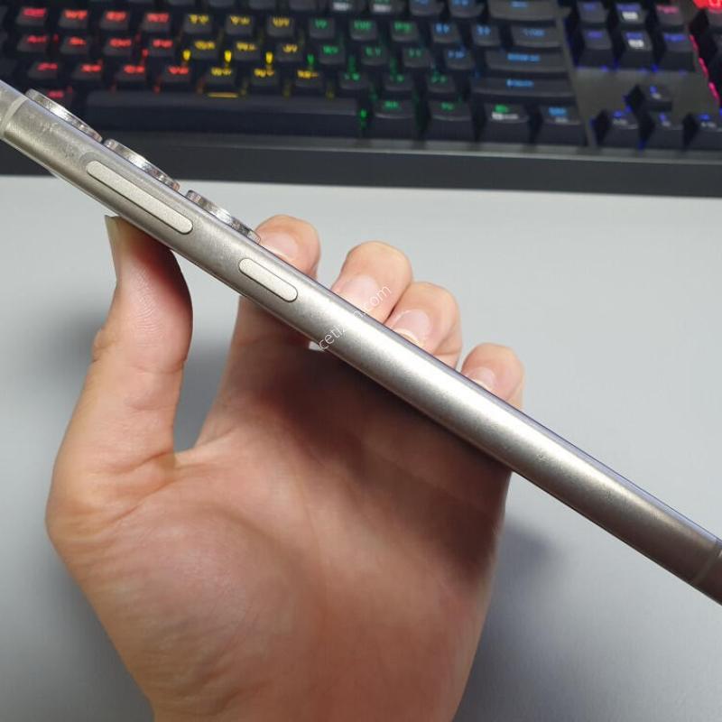 ������ S24 ��Ʈ�� / 256GB / ���̿÷�