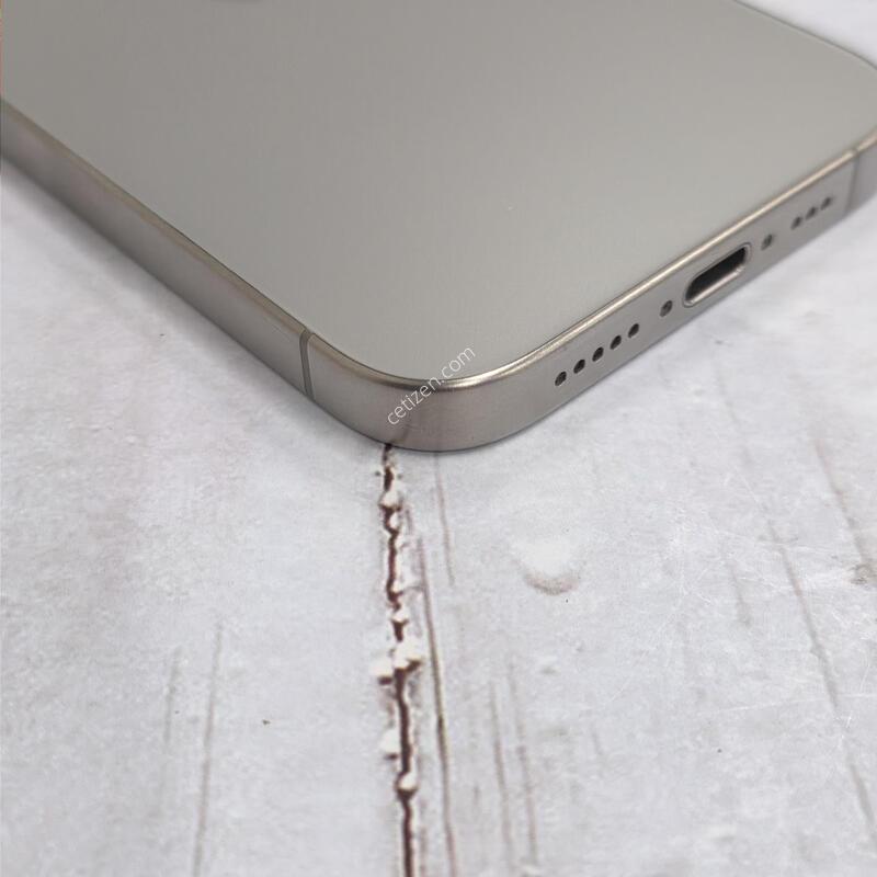 15���� 256GB