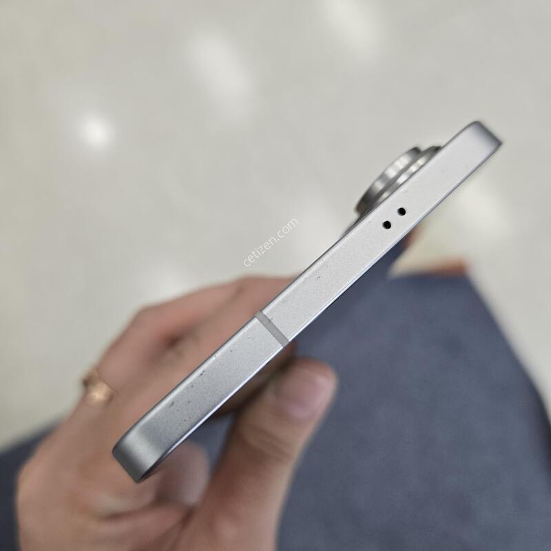 SS�� ������ S25���� 512GB �ڱ��� ����� �ǹ� �ܸŹ�