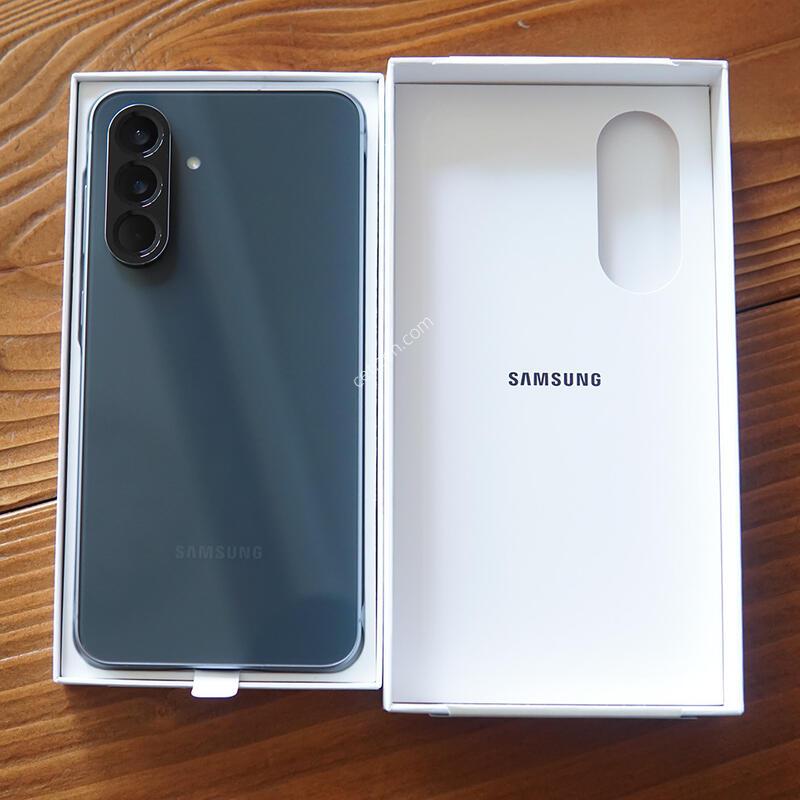 ������ ����6 �׶�����Ʈ 128G �̻�� ������