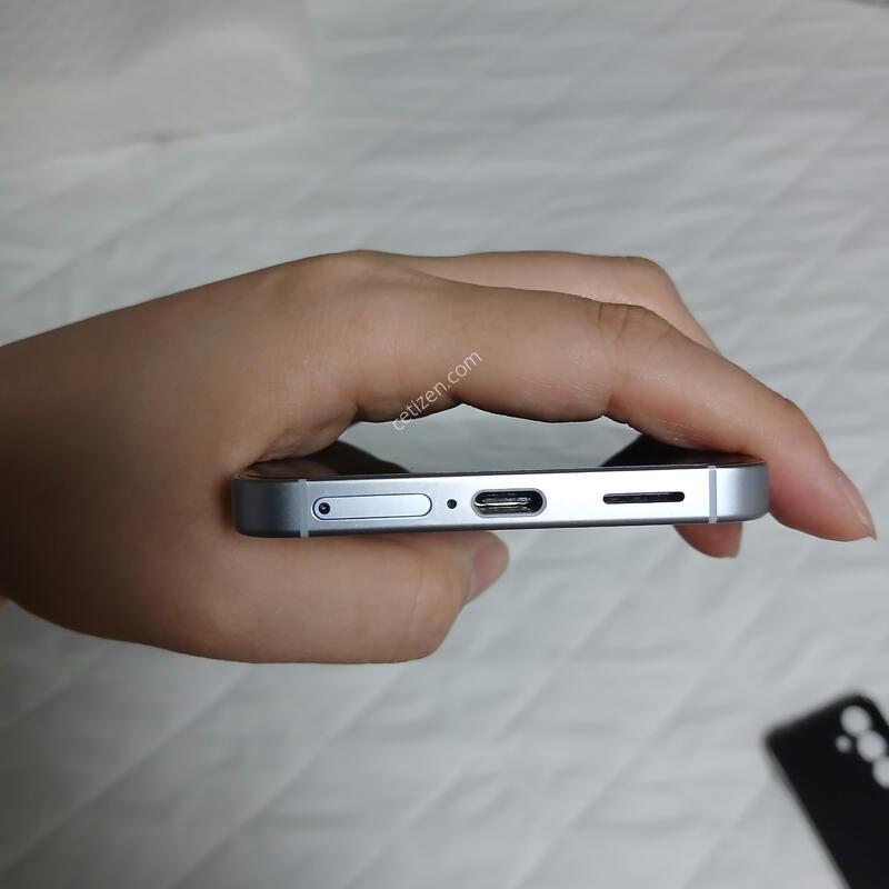 ������ S25 ��ī�̺��� 256GB