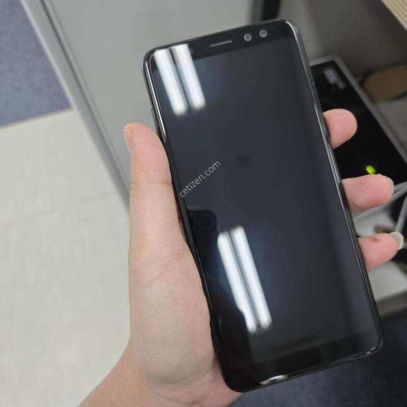 ������ A8 2018 ���� 32GB �ܰ� S��
