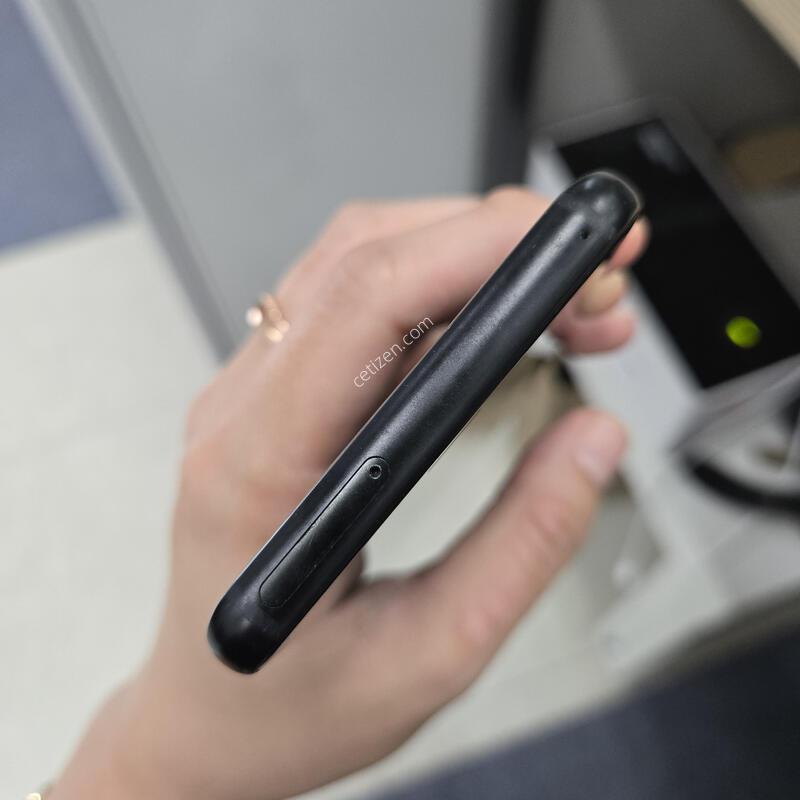 ������ A8 2018 ���� 32GB �ܰ� S��