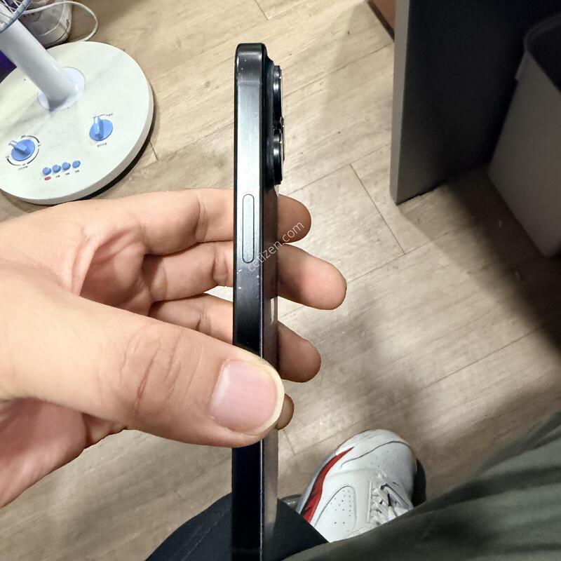 ������ 16PRO 256 ���� ƼŸ��