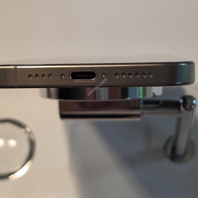 ������ 15 ���θƽ� 512G ���߷�ƼŸ�� �Ǹ��մϴ�.
