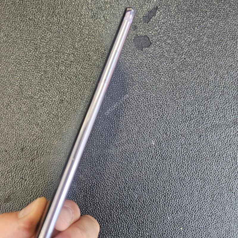 ������ ����V30S �������� �ܸ��� �߰���