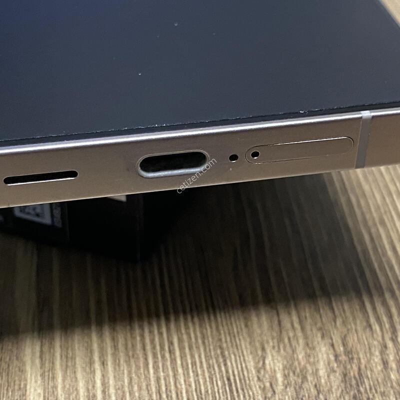 ������s24��Ʈ�� 512g ƼŸ�����̿÷�
