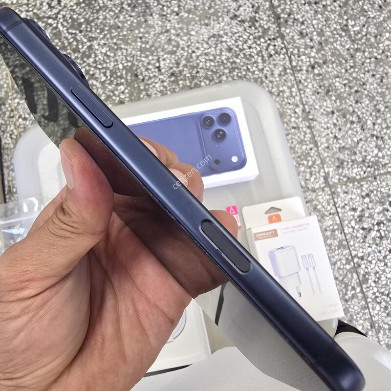 ������17���θƽ� 256G ������� �������� ����� �˴ϴ�