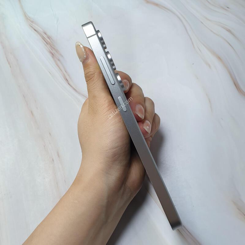 LG ������ S24FE ���� 256G A�� �Ǹ��մϴ�