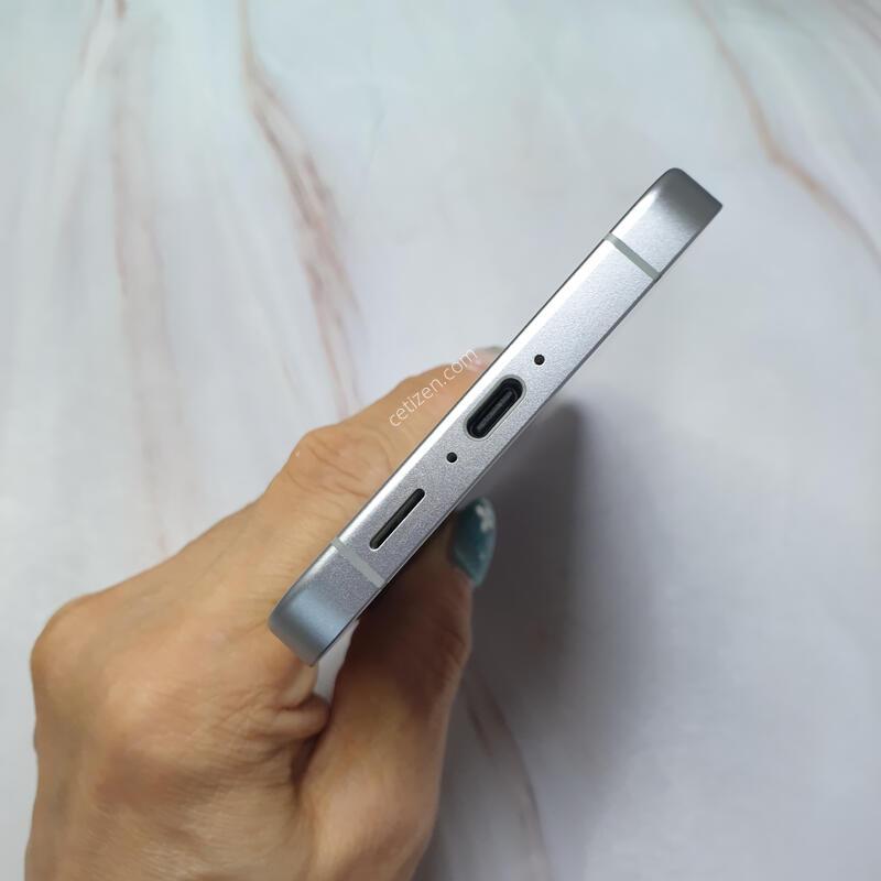 LG ������ S24FE ���� 256G S�� �Ǹ��մϴ�
