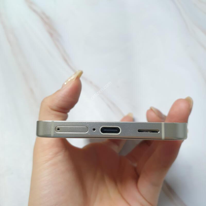 LG ������ S24 ���ο� 256G A�� �Ǹ��մϴ�