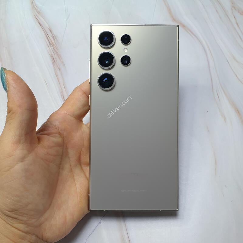 LG ������ S24��Ʈ�� ƼŸ���׷��� 256G S�� �Ǹ��մϴ�