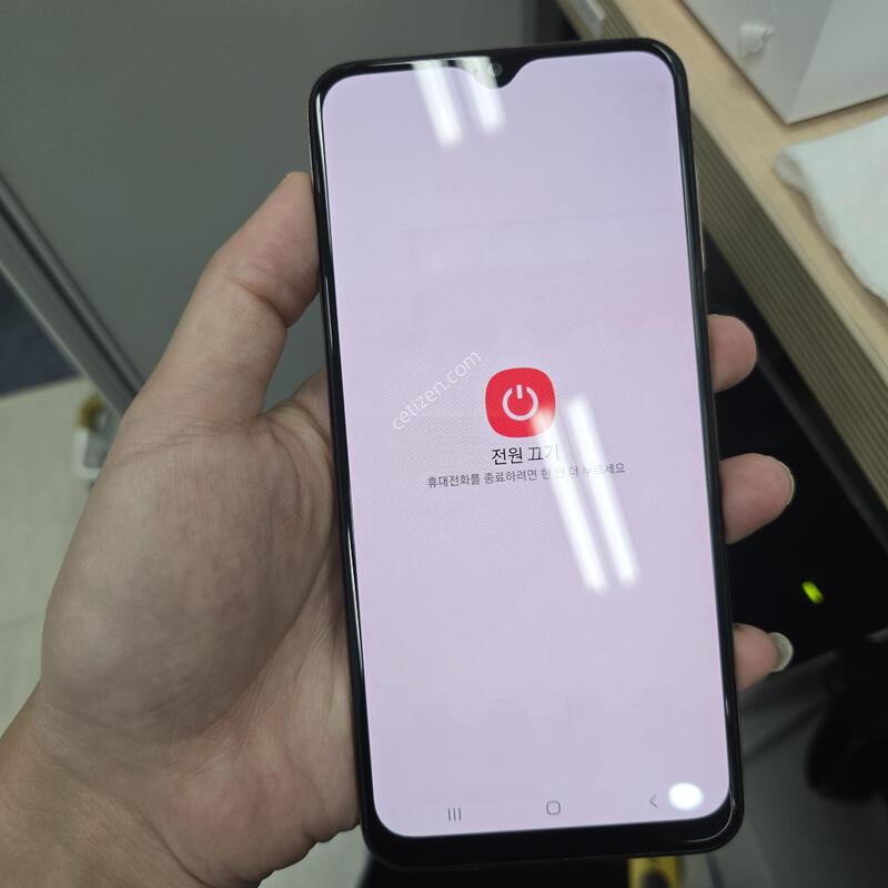 ������ ���̵�4 ��� 32GB �ܻ��� ������ �����Ǹ�