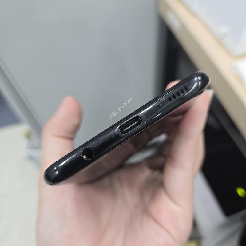 ������ ���̵�4 ����32GB SK ���ܻ� ��������