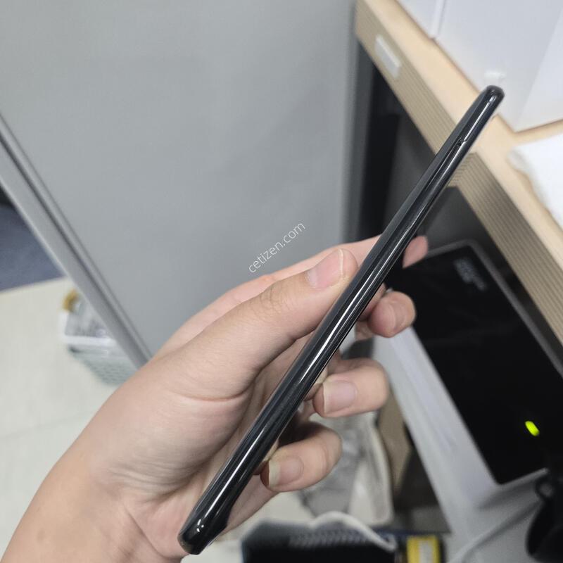 ������ ���̵�4 ����32GB SK ���ܻ� ��������