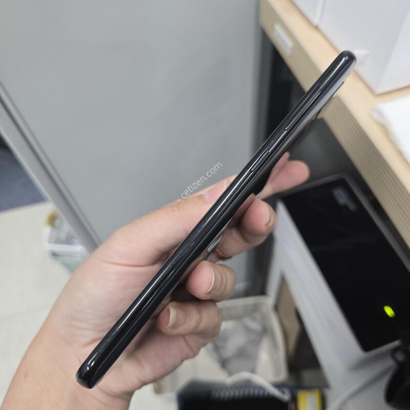 ������ ���̵�4 ����32GB SK ���ܻ� ��������