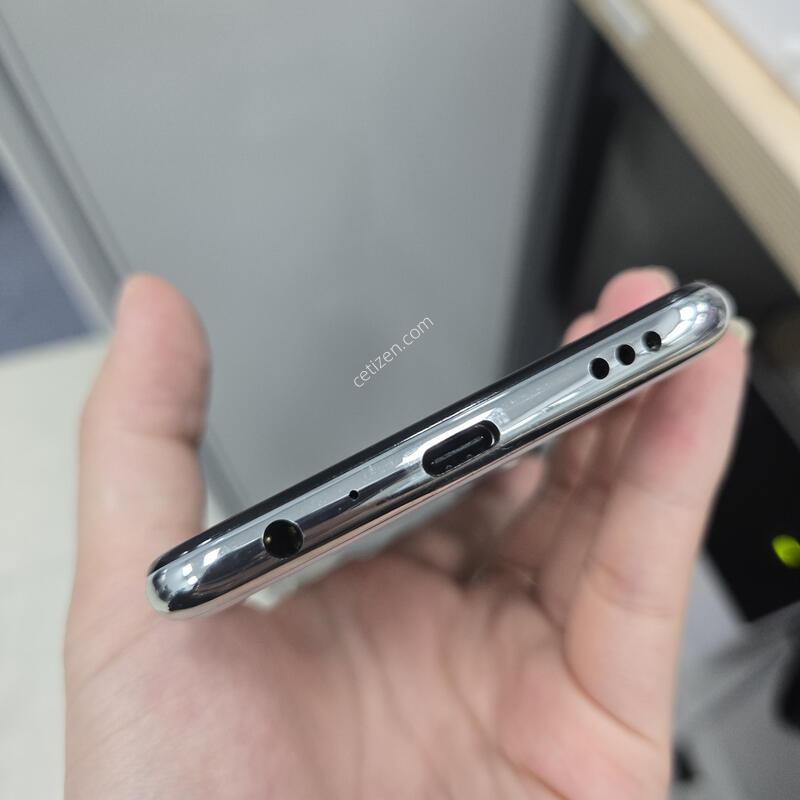 LG Q52 ȭ��Ʈ 64GB �ܰ����� ������ ������ �ܸŹ�