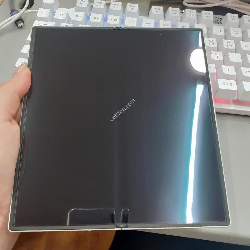 ����7 512GB �ǹ� �Ǹ��մϴ�. �����þ絵�����մϴ�.