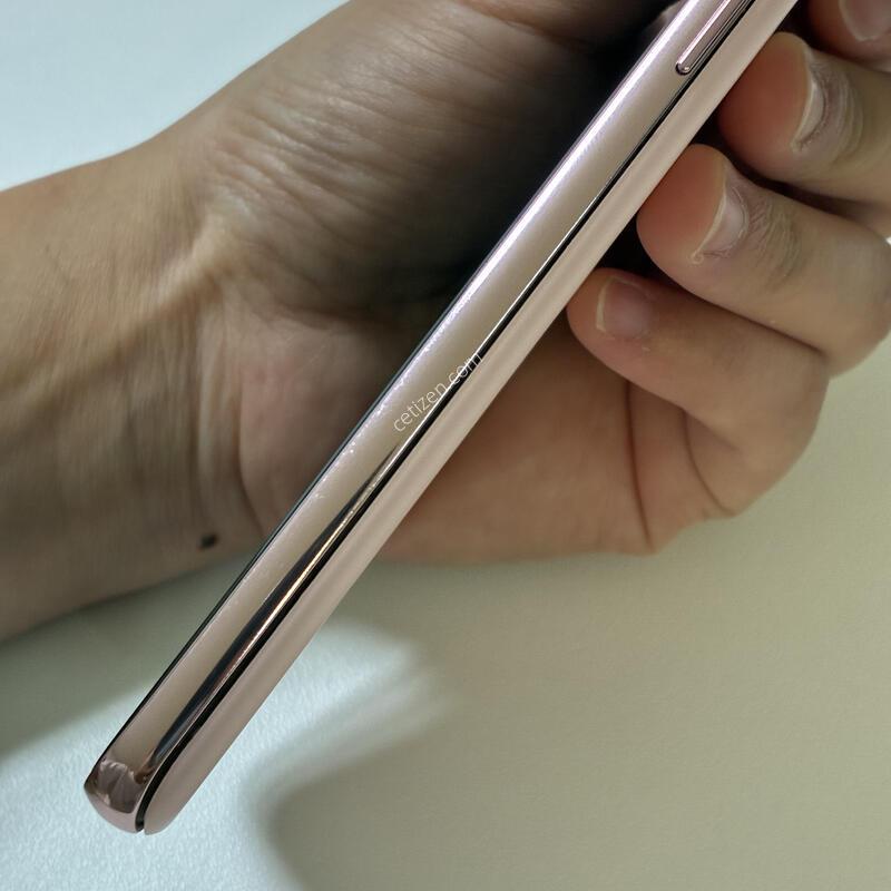 ������ S21 ��ũ���� 256G ��밨 �ִ� ��ǰ ������ �Ǹ��մϴ�.
