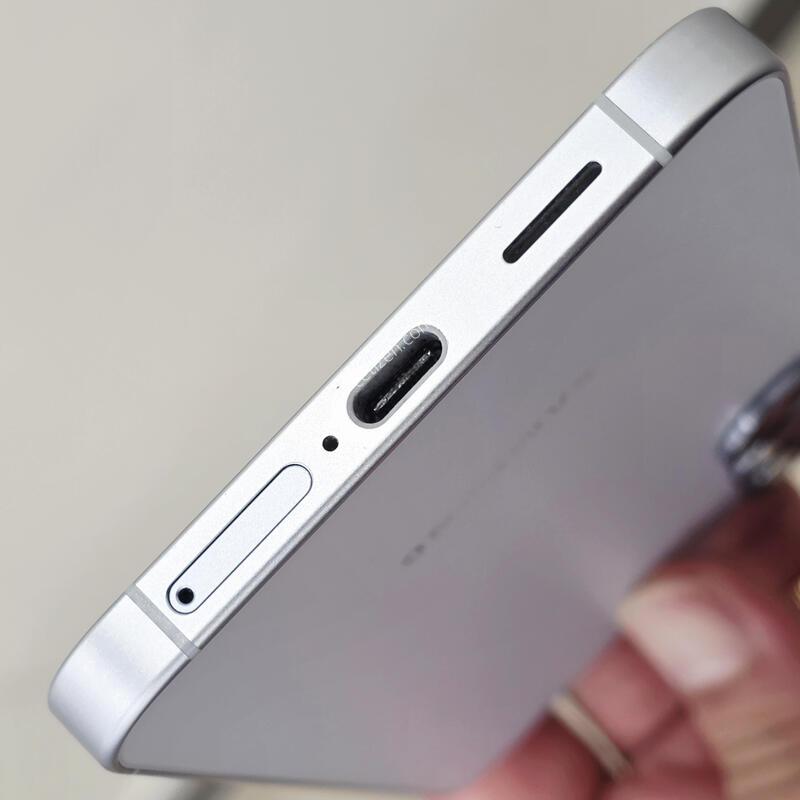 ������ S25�÷��� ���̽����� ���� A�� �Ǹ�