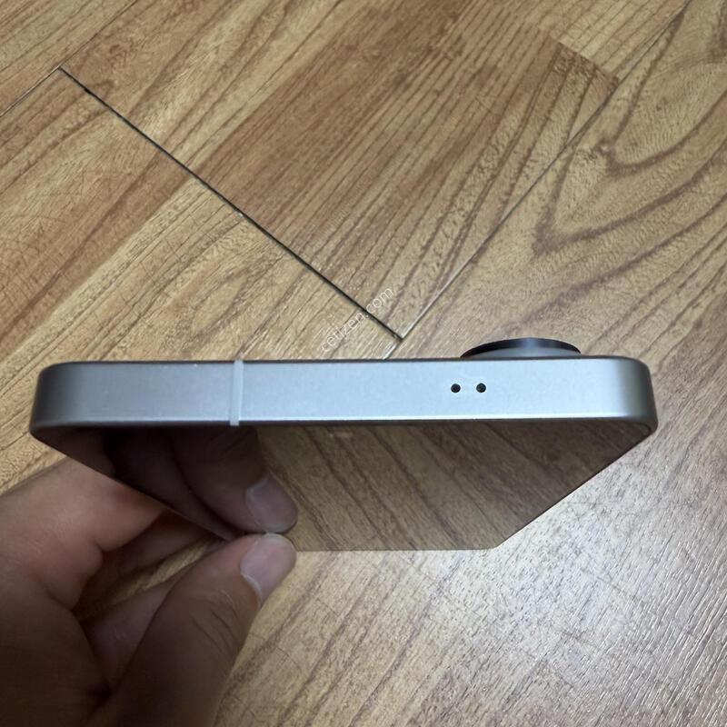 ������ S26��Ʈ�� ȭ��Ʈ 1TB �Ǹ��մϴ�.