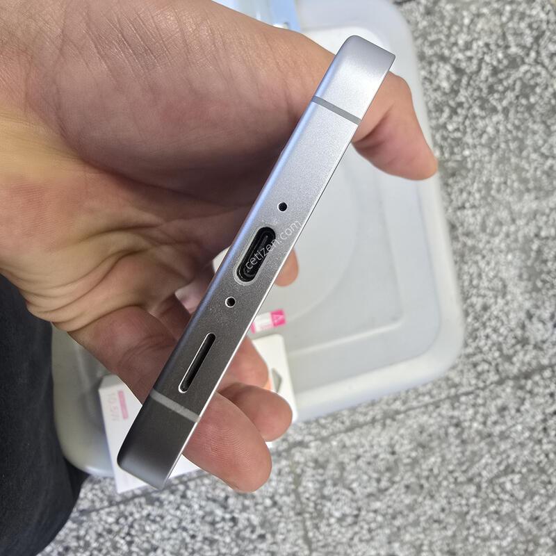 KT S24FE 256G ȭ��Ʈ���� �������� ����� �˴ϴ�