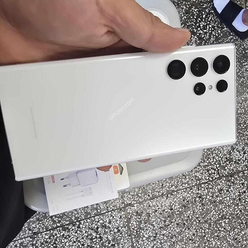 S22��Ʈ��(S908) 256G ȭ��Ʈ���� �ڱ��� ����� �˴ϴ�