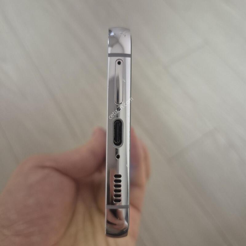 ������S23�÷��� �󺥴� �˴ϴ�.