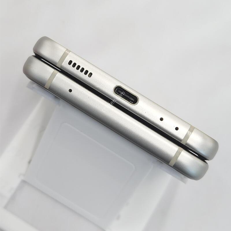 ������Z�ø�3 256G ���ܻ� ũ�� 63082