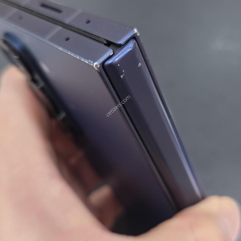 ������ ����6 (256GB) ��ũ���� �Ǹ��մϴ�.