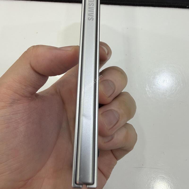 ������ ����7 F966 �׷��� 512�Ⱑ ����������� ���ϰ� �ѱ�ϴ�~